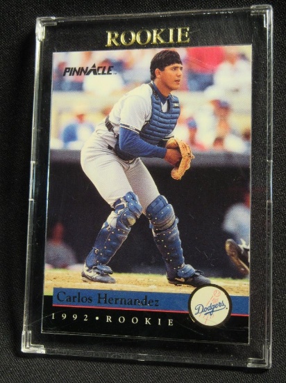 CARLOS HERNANDEZ 1992 PINNACLE ROOKIE CARD NUMBER 30 OF 30 IN PLASTIC CASE