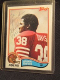 JOHNNY DAVIS 1982 TOPPS AUTOGRAPHED FOOTBALL CARD NUMBER 482