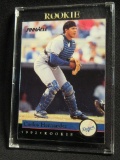 CARLOS HERNANDEZ 1992 PINNACLE ROOKIE CARD NUMBER 30 OF 30 IN PLASTIC CASE