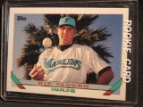 KIP YAUGHN 1993 TOPPS ROOKIE CARD NUMBER 669 IN PLASTIC CASE