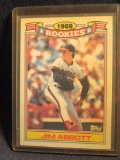 JIM ABBOTT 1989 TOPPS ROOKIE CARD 1 OF 33 IN PLASTIC CASE