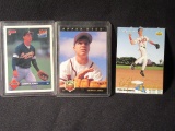 ASSORTMENT OF CHIPPER JONES BASEBALL CARDS. SEE PICTURES FOR DESCRIPTIONS