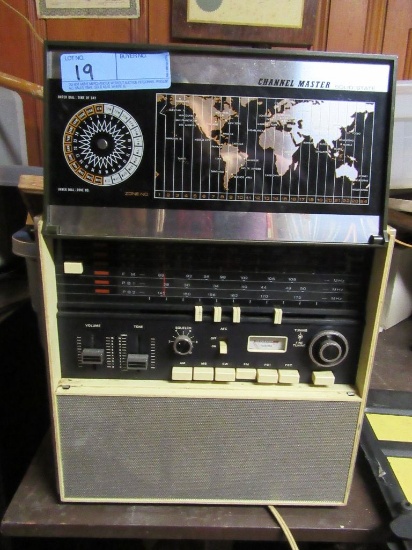 CHANNEL MASTER MODEL 6247 RADIO