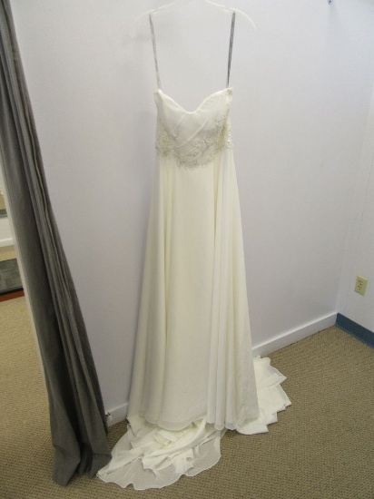 2562 BRIDAL GOWN, IVORY, SIZE 4. RETAIL $498