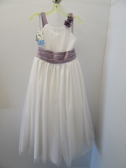 WHITE WITH LILAC SASH AND STRAPS SIZE 10 CHILDREN'S PARTY DRESS