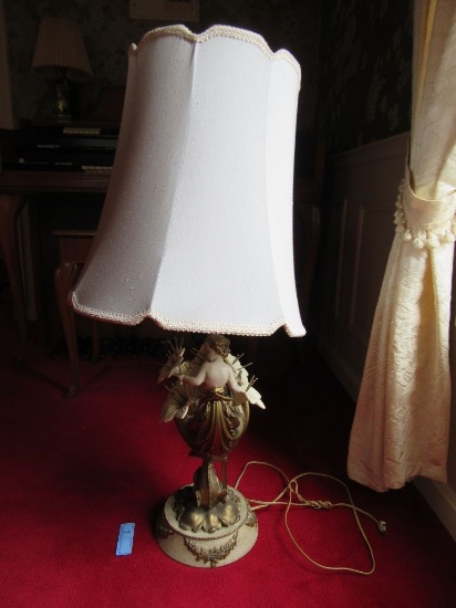 FLORAL CUPID BASE LAMP