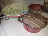 LARGE SPAGHETTI BOWL AND TRACY PORTER BOWL AND COVERED DISH
