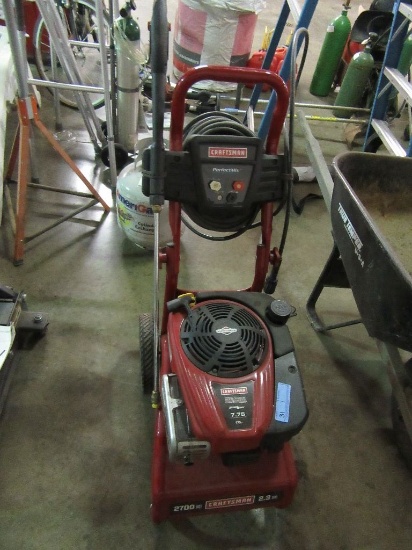 CRAFTSMAN BRIGGS AND STRATTON PROFESSIONAL 2700 PSI POWER WASHER