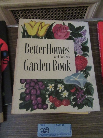 BETTER HOMES AND GARDEN BOOK SECOND EDITION 1954