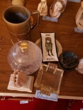 ASSORTED ASHTRAYS, MUG, COVERED BOWL, AND PRAYING HANDS FIGURINE