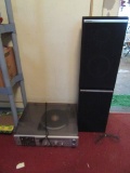 MAGNAVOX STEREO SYSTEM AND SPEAKERS