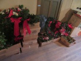 CHRISTMAS DECORATIONS AND WREATHS
