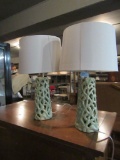 2 CERAMIC LAMPS