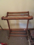 OAK QUILT RACK