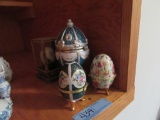 EGG STYLE RING BOXES, MUSICAL CAROUSEL WALTZ FIGURINE, AND ETC