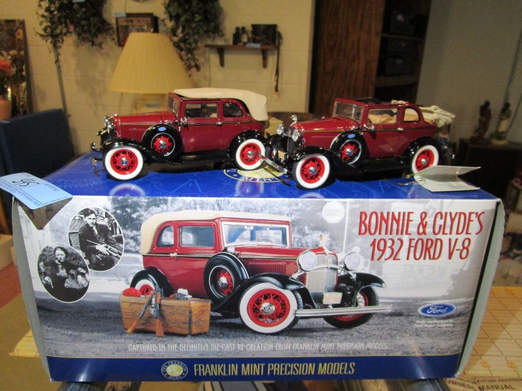 2) FRANKLIN MINT BONNIE AND CLYDE'S 1932 FORD V8 | Proxibid