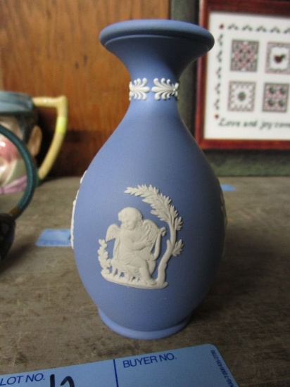 WEDGWOOD MADE IN  ENGLAND SMALL VASE