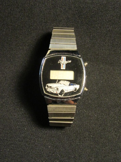FORD MUSTANG WATCH. STAINLESS STEEL BACK MADE IN HONG KONG