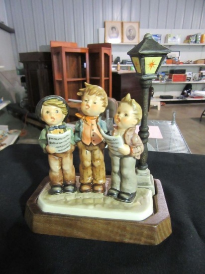 HUMMEL FIGURINE - A TUNEFUL TRIO