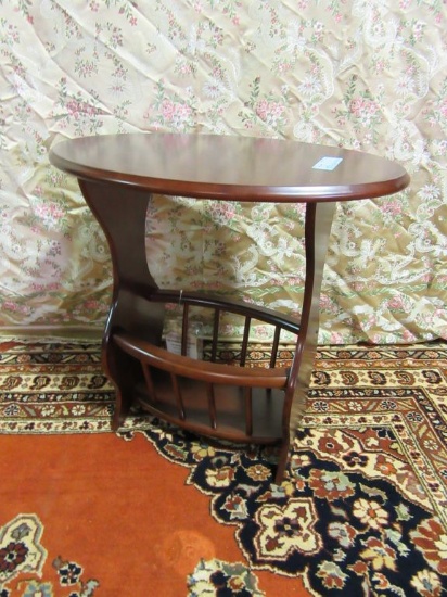 OVAL MAGAZINE RACK TABLE