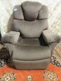 GOLDEN TECHNOLOGIES POWER RECLINER. USED VERY LITTLE