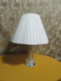 BRASS AND CRYSTAL STYLE TABLE LAMP