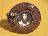 ROUND BUTTERFLY PICTURE FRAME