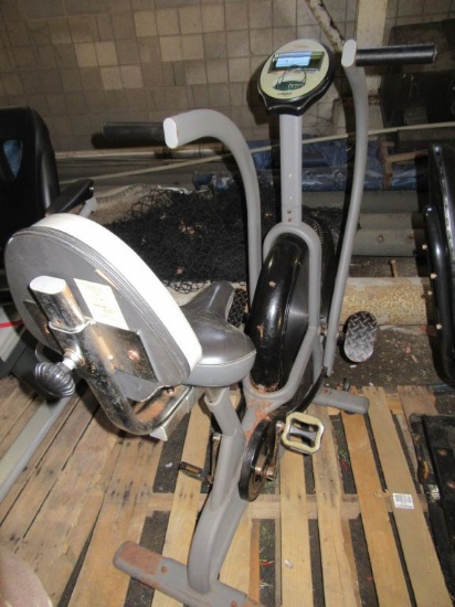 LAMAR AIR FORCE ONE AIRDYNE STYLE EXERCISE BIKE