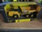 ERTL JOHN DEERE 400 D ARTICULATED DUMP TRUCK