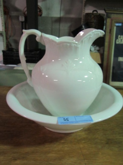 LA BELLE CHINA WASH BOWL AND PITCHER