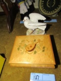 MUSICAL JEWELRY BOX AND PORCELAIN BIRD