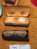 2 PAIRS OF VINTAGE GLASSES WITH CASES