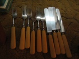 EVER BRIGHT STAINLESS PLASTIC HANDLE FLATWARE
