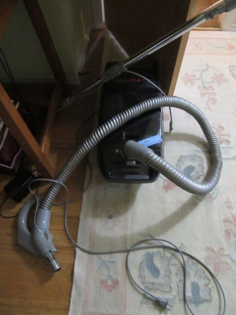 KENMORE WHISPER TONE 5.4 PEAK VACUUM 
