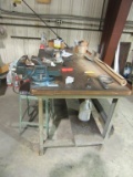 WORK TABLE AND VISE