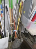 SHOVELS, RAKES, LAWN AND GARDEN TOOLS