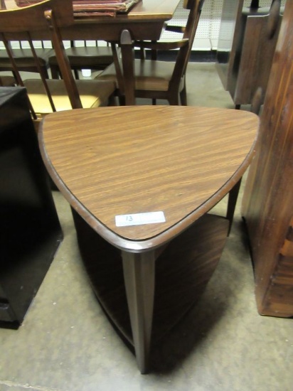 TRIANGULAR END TABLE