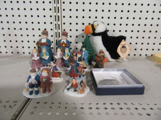 CHRISTMAS FIGURINES AND WENDELL AUGUST FORGE ORNAMENT