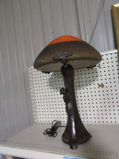 MUSHROOM SHADE FIGURINE BASE LAMP