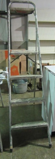 4 FT LADDER