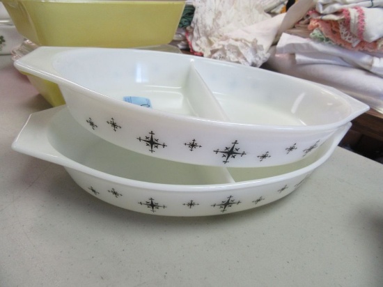 (2) PYREX 1-1/2 QT DIVIDED DISHES