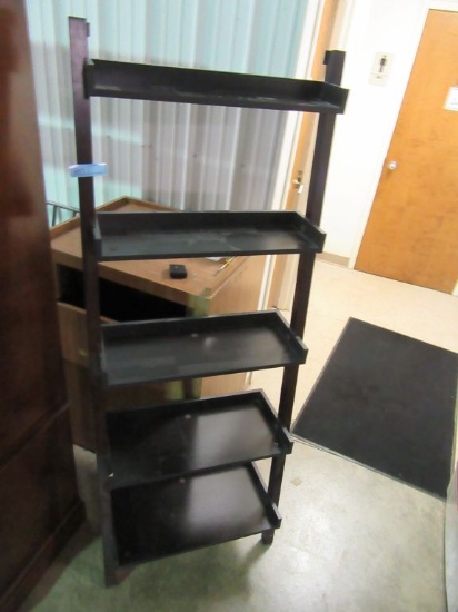 WOOD LEANING LADDER BOOKCASE