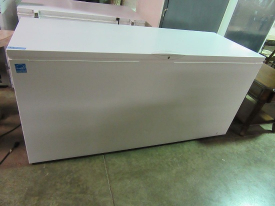 FRIGIDAIRE GALLERY CHEST FREEZER. 30x73x36