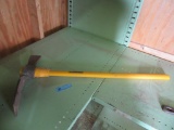 ROUGHNECK GARDEN TOOL WITH FIBERGLASS HANDLE
