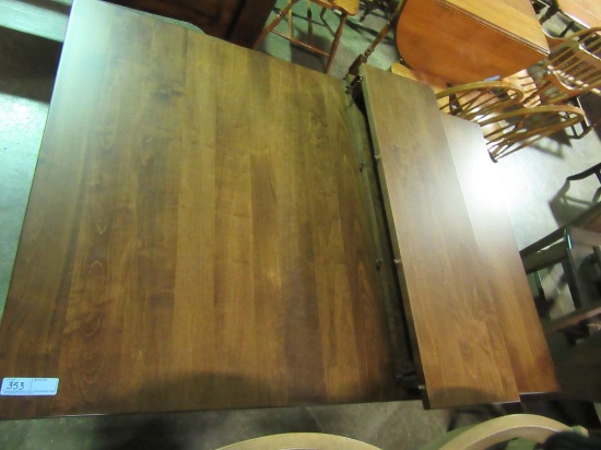 NEW BROWN MAPLE TABLE WITH 2 EXTRA LEAVES