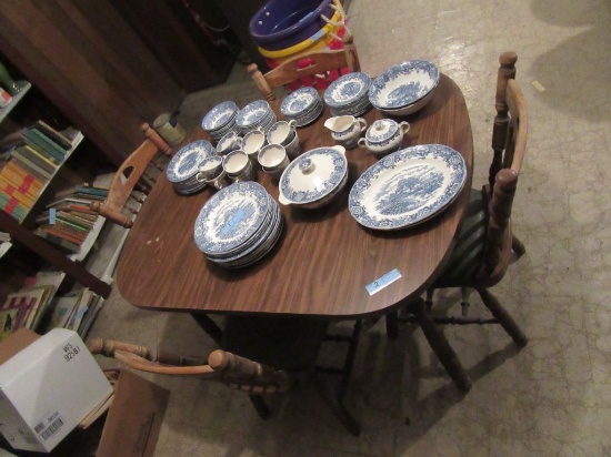 TABLE WITH 4 CHAIRS