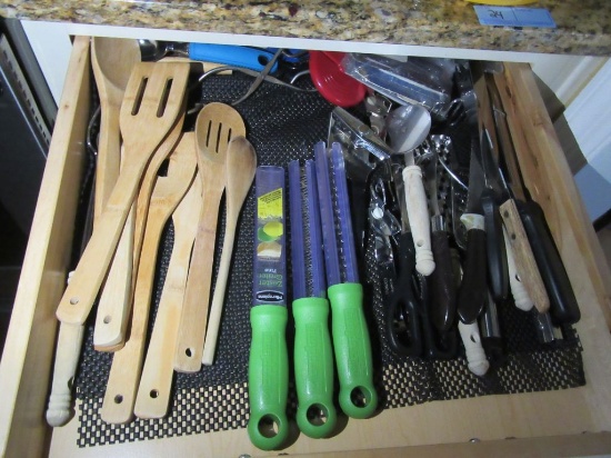 MICROPLANE, KITCHEN UTENSILS, WOODEN SPOONS, AND ETC