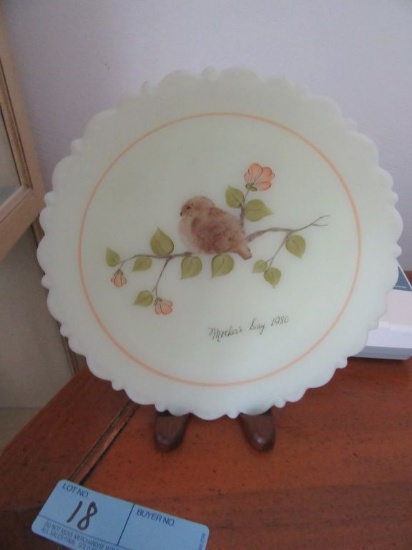 FENTON MOTHER'S DAY 1980 PLATE