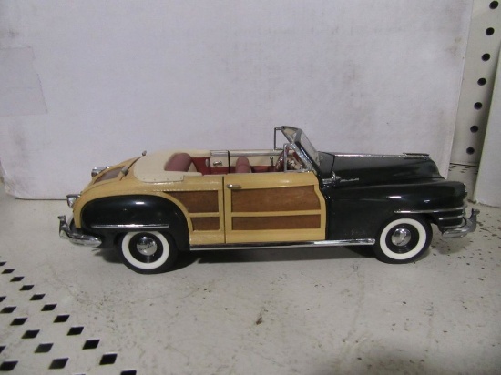 FRANKLIN MINT 1948 CHRYSLER TOWN & COUNTRY CONVERTIBLE