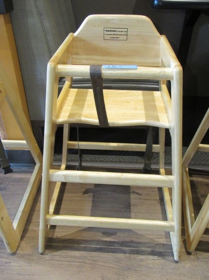 WOODEN YOUTH CHAIR